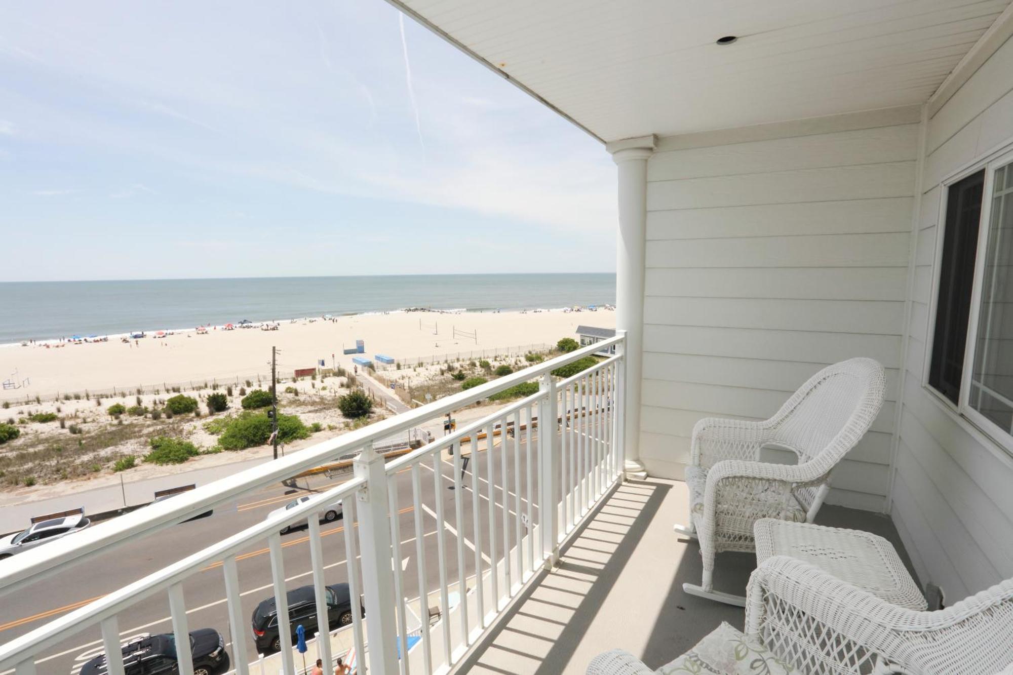 Marquis De Lafayette Hotel Cape May Exterior photo