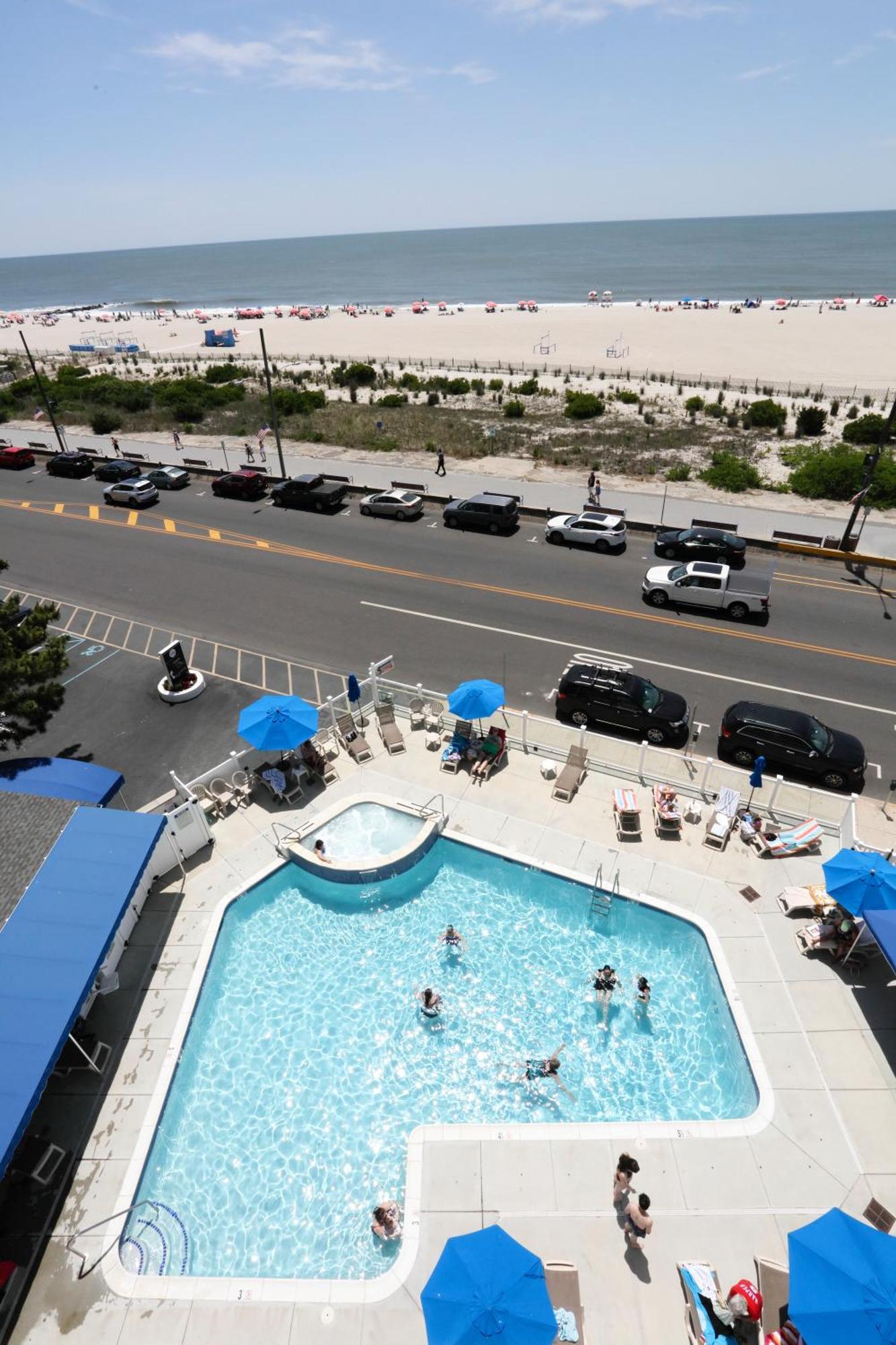 Marquis De Lafayette Hotel Cape May Exterior photo